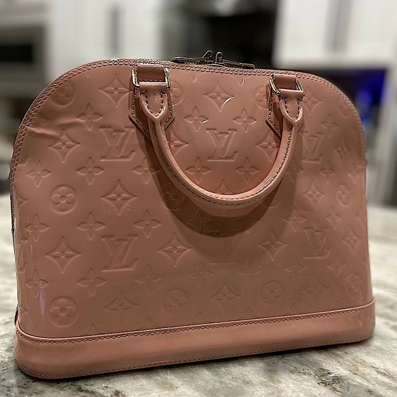 Louis Vuitton Authentic Vernis Leather Pink Alma Bag - Picture 4 of 14